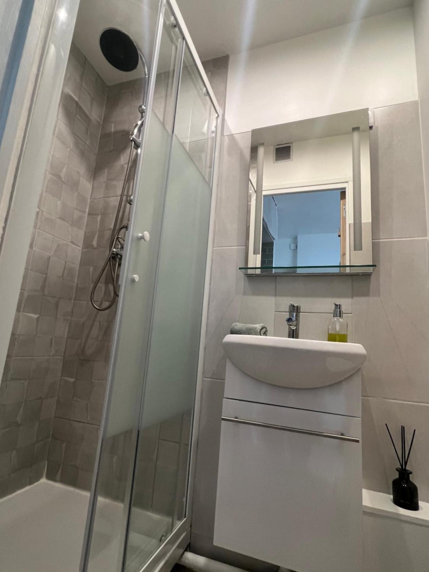 Suite Vue Montmartre & Balcon Paris Exteriör bild