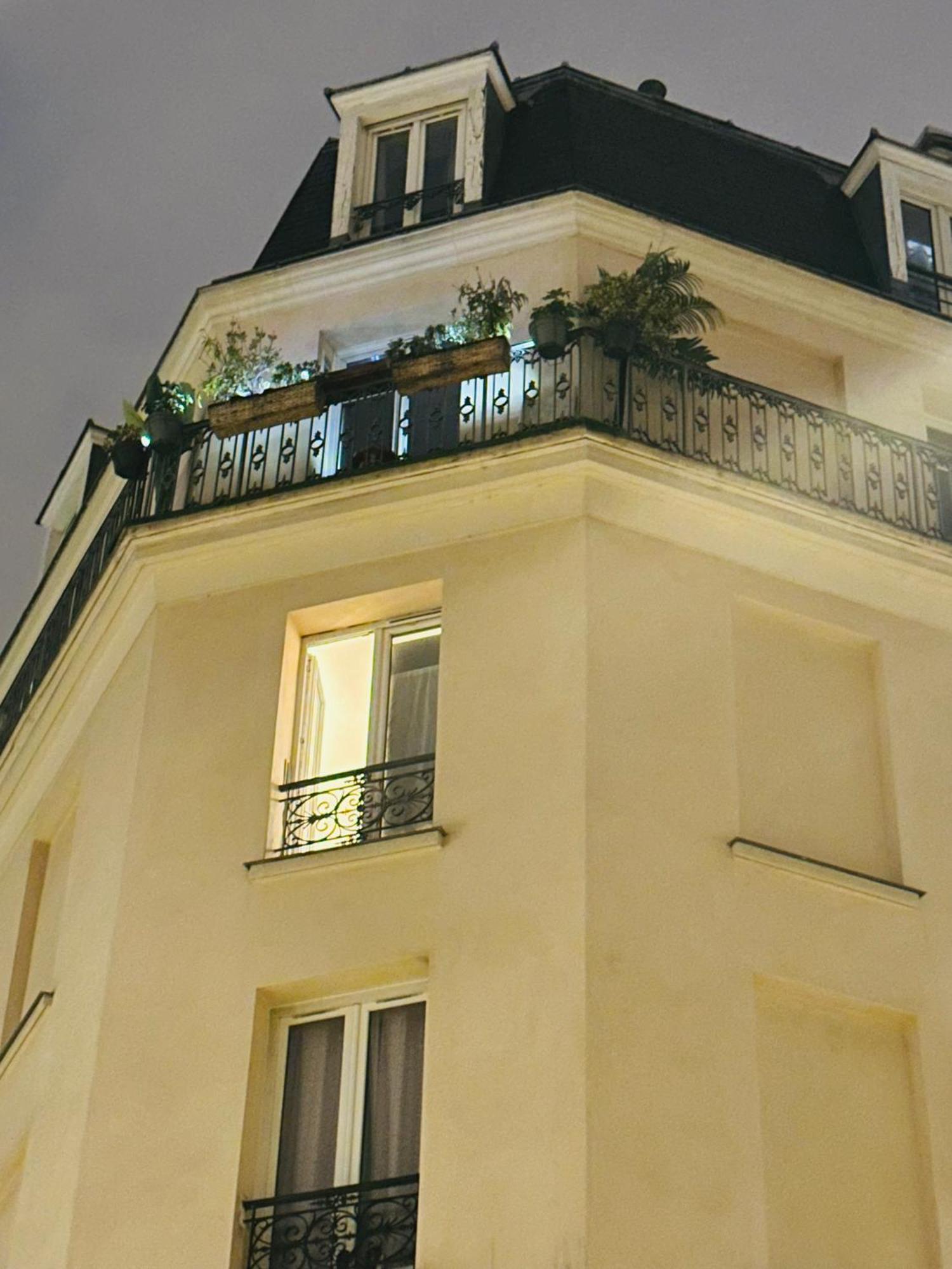 Suite Vue Montmartre & Balcon Paris Exteriör bild